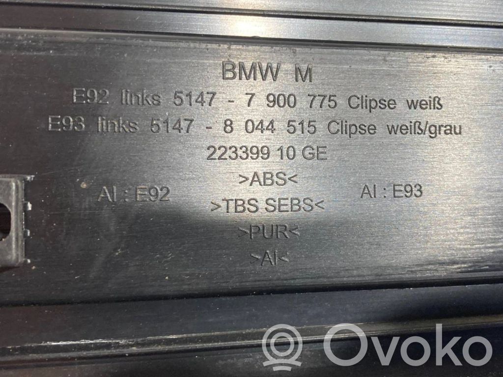 Priekšējā sliekšņa dekoratīvā apdare (iekšējā)