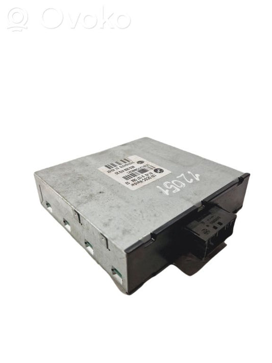 Voltage converter