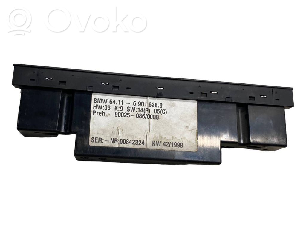 Gaisa kondicioniera / klimata kontroles / salona apsildes vadības bloks (salonā)