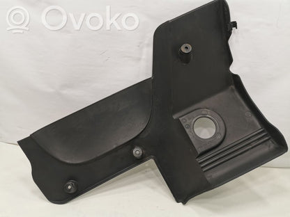 Dzinēja pārsegs (dekoratīva apdare)