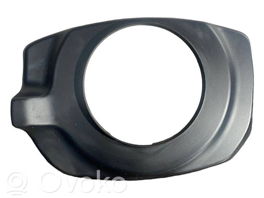 Steering axle trim