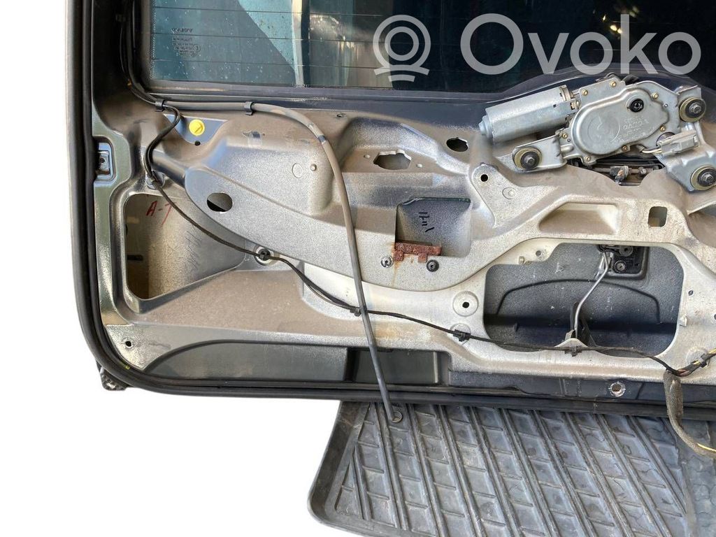 Aizmugurējais pārsegs (bagāžnieks)