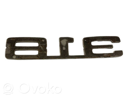 Manufacturer's plate / model letters