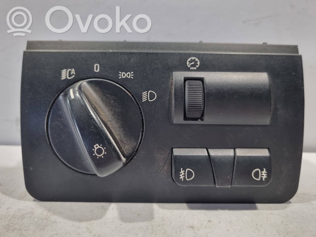 Headlight switch