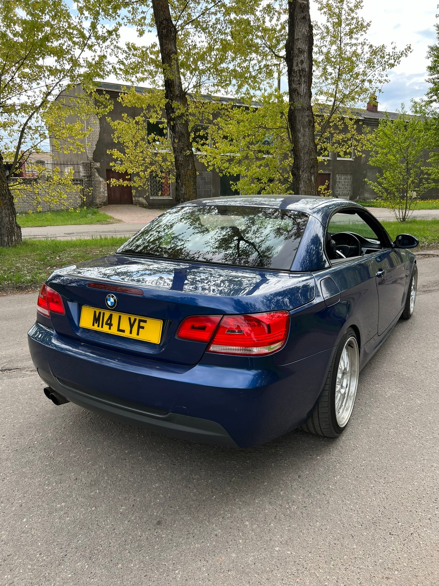 BMW 320 2007.G E93