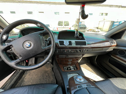 BMW 740 2003.G