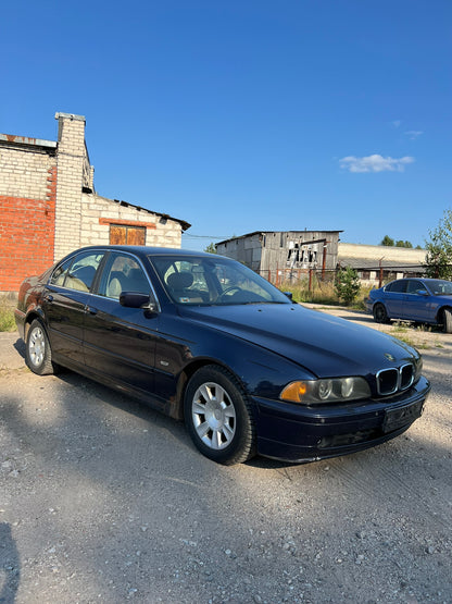 BMW 525i 2001.G.