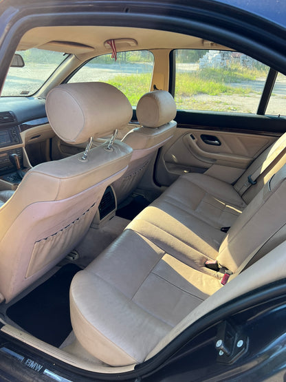 BMW 525i 2001.G.