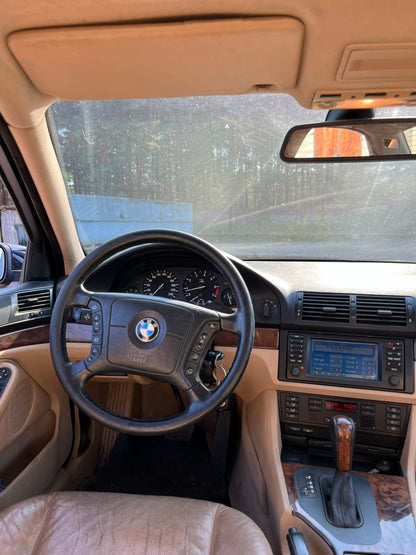 BMW 525i 2001.G.