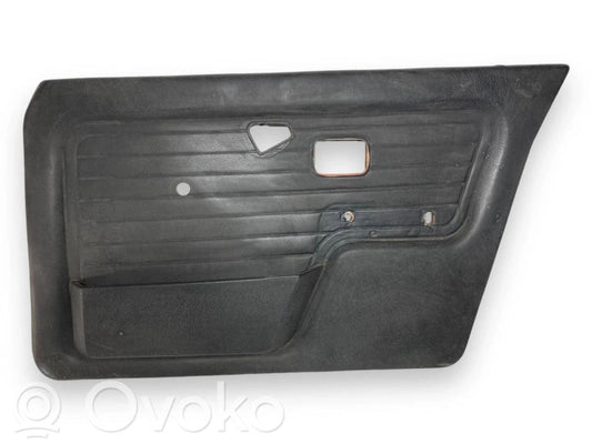 Priekšējo durvju apdare