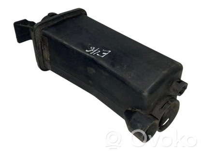 Dzesēšanas šķidruma izplešanās tvertne