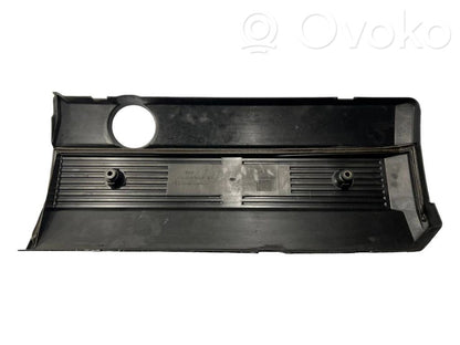 Engine cover (decorative trim)