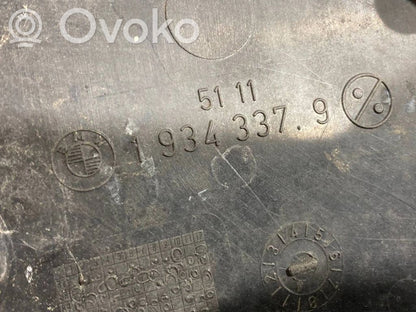 Lower grille (three-piece)