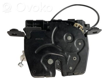 Замок задней крышки