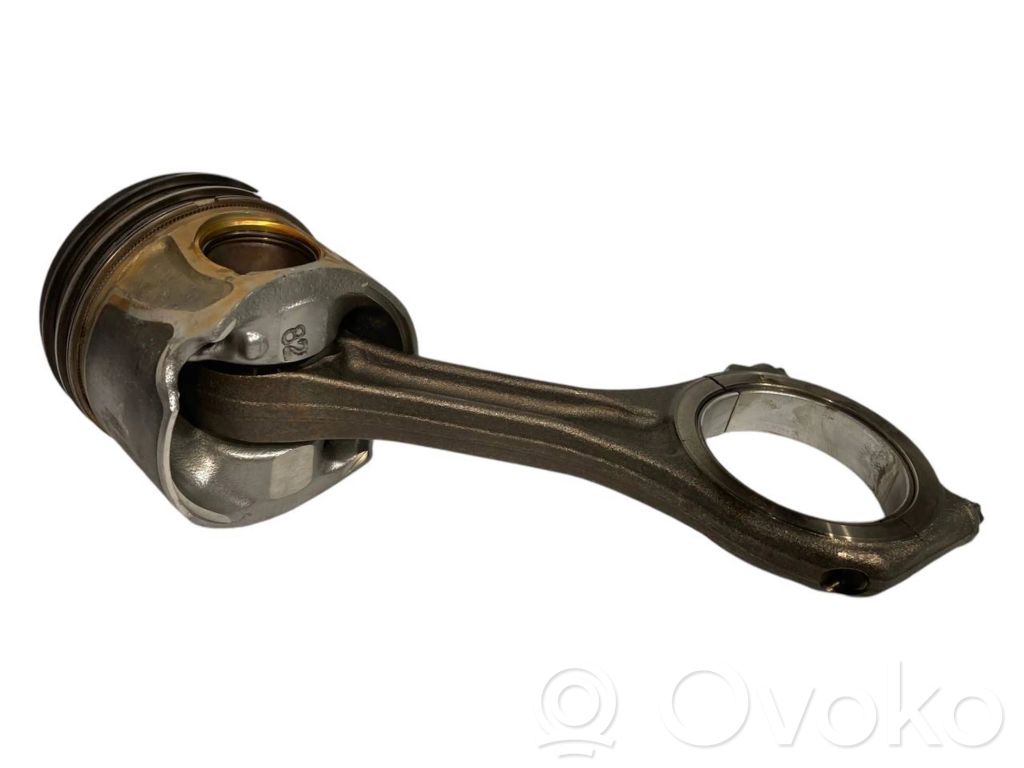 Piston with connecting rod