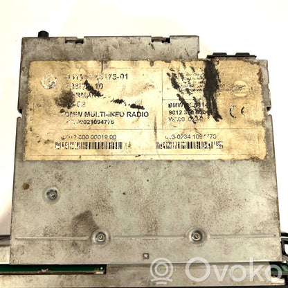 Radio / CD/DVD atskaņotājs / navigācija