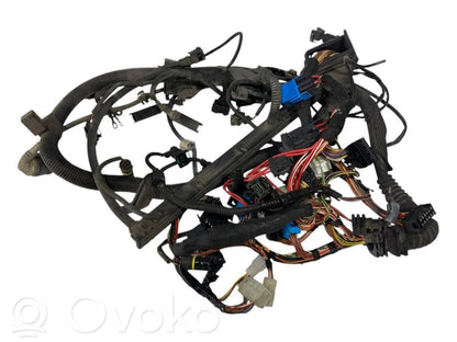 Dzinēja vadu instalācija