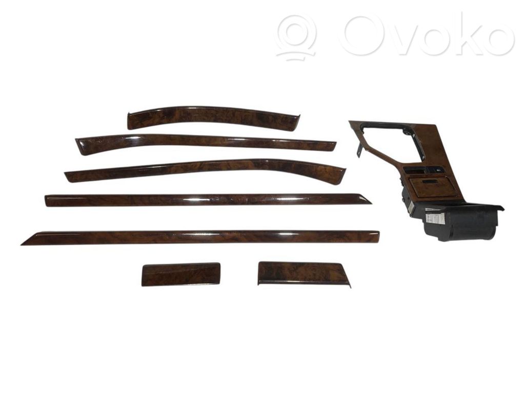 Salona dekoratīvās apdares komplekts