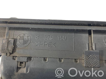 Задняя воздухо-вентиляционная решетка