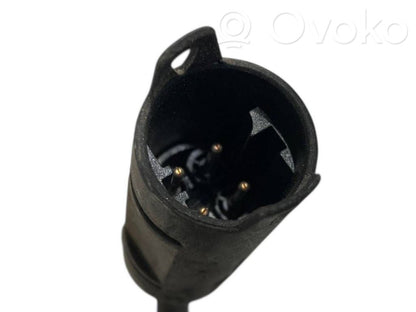 Dzinēja vadu instalācija