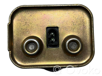 Датчик открытия/закрытия передней двери (звуковой сигнал)