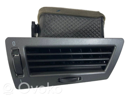 Side air grille