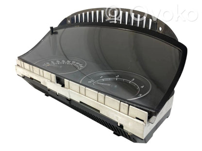 Spidometrs (instrumentu panelī)