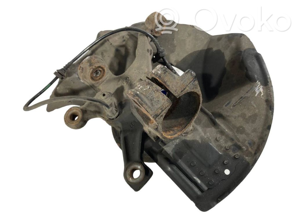 Priekšējā riteņa rumbas vārpstas šarnīrs (stupica, capfa)