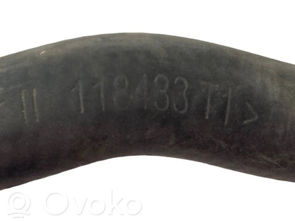 Caurulīte (-es) / šļūtene (-es)