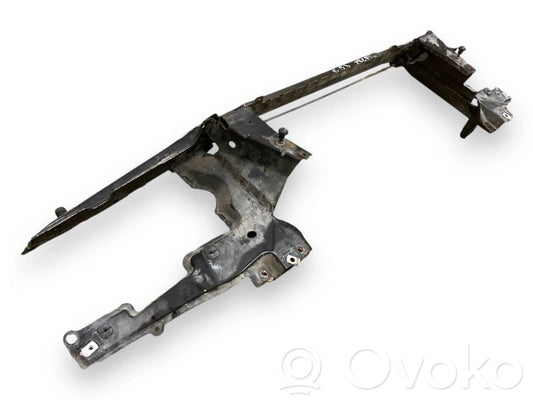 Верхняя часть панели радиатора (телевизор)