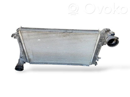 Starpdzesētāja radiators