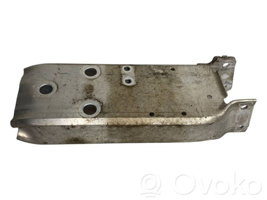 Priekšpusē bampera amortizators