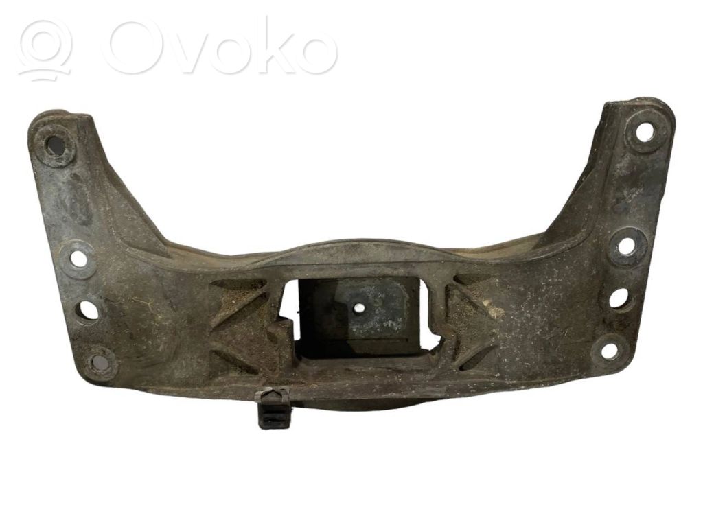 Кронштейн крепления трансмиссии