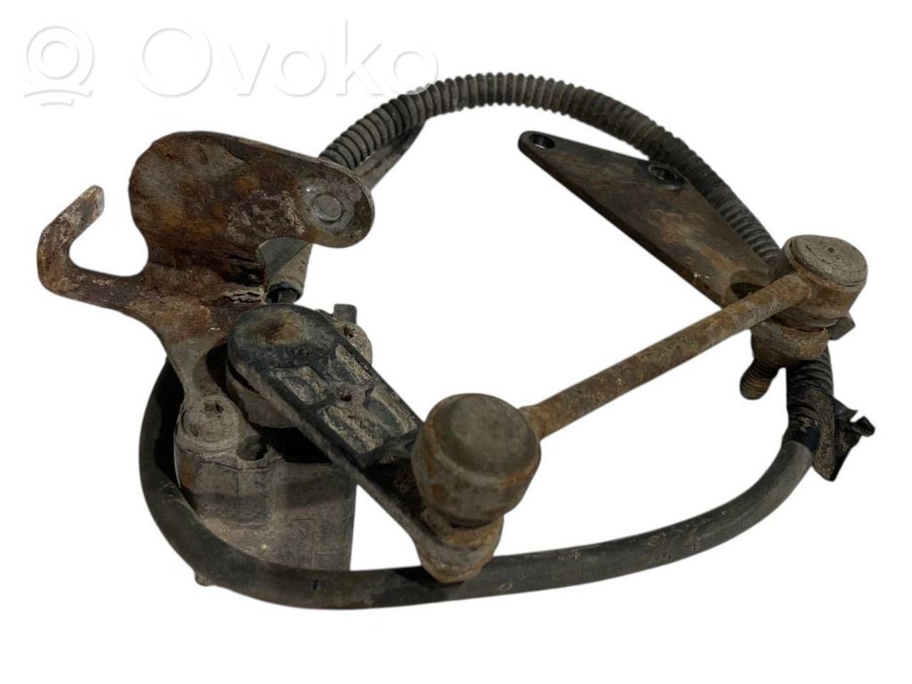 Augstuma sensors (priekšējo lukturu)