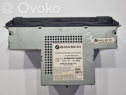 Radio / CD/DVD atskaņotājs / navigācija