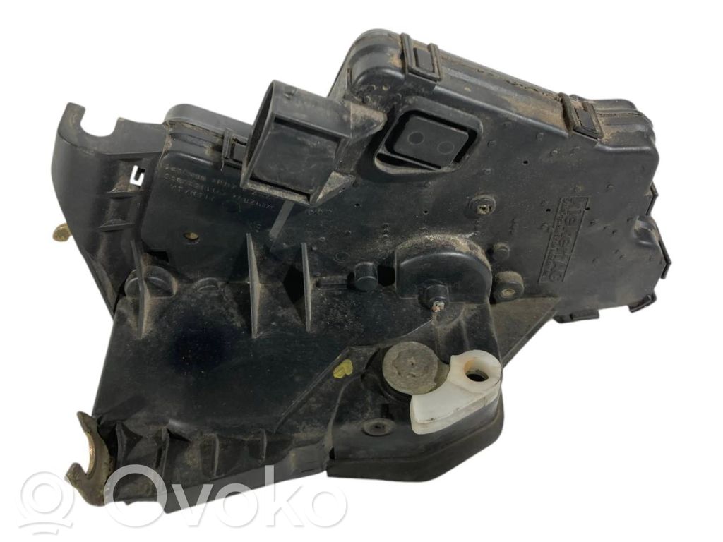 Aizmugurē slēdzene