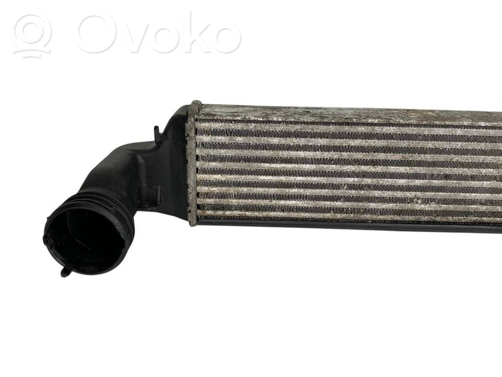 Starpdzesētāja radiators