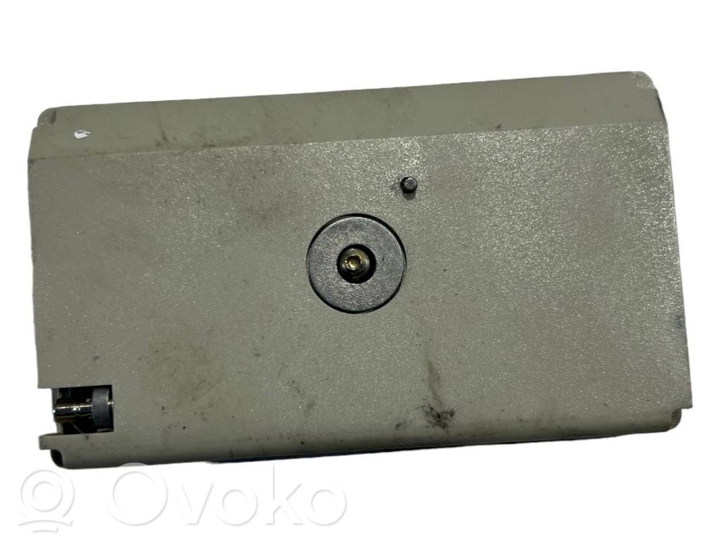 Antenna amplifier