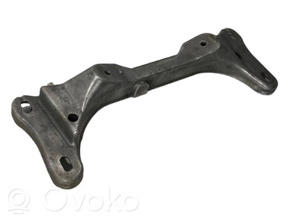 Кронштейн крепления трансмиссии