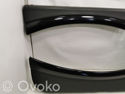 Priekšējo durvju apdare