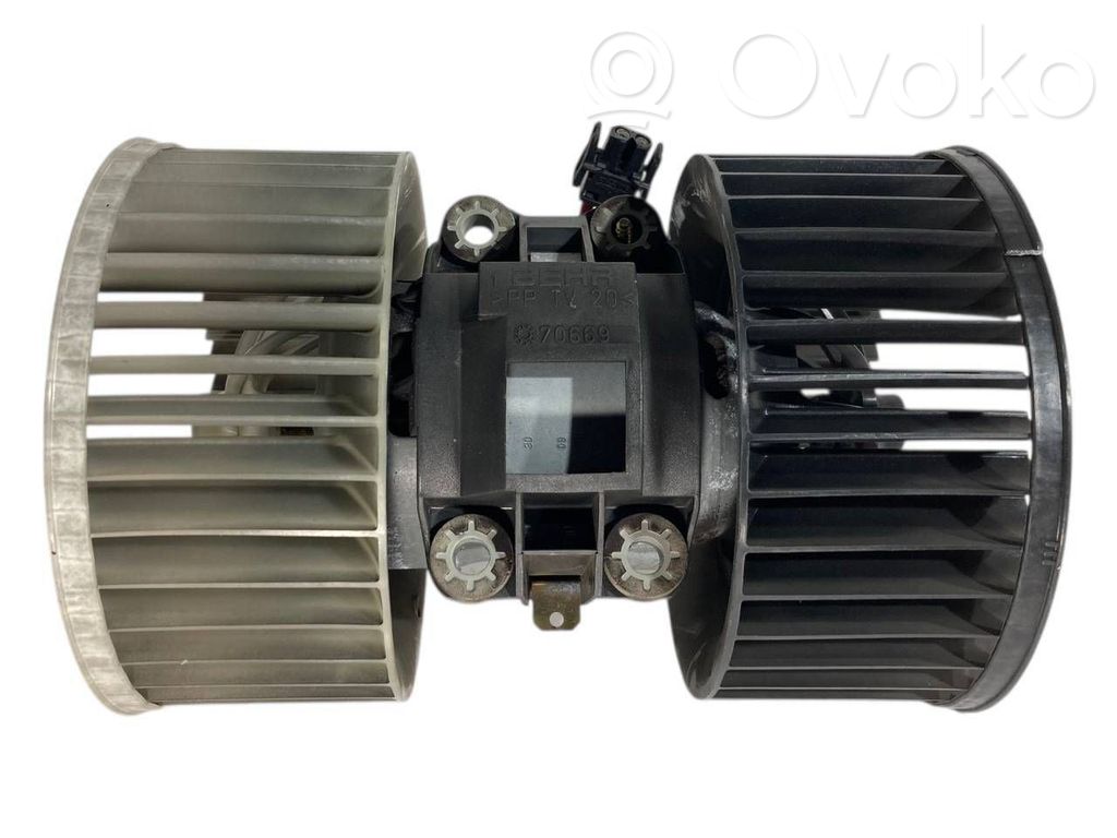 Mazā radiatora ventilators