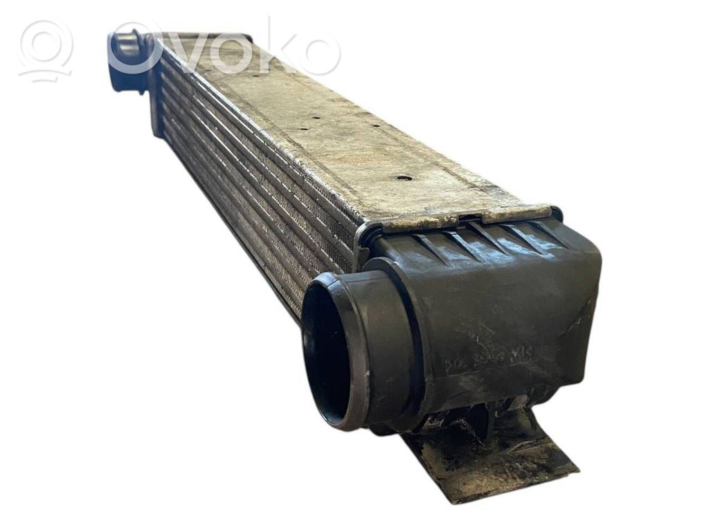 Starpdzesētāja radiators