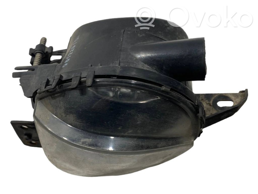 Miglas lukturis priekšā