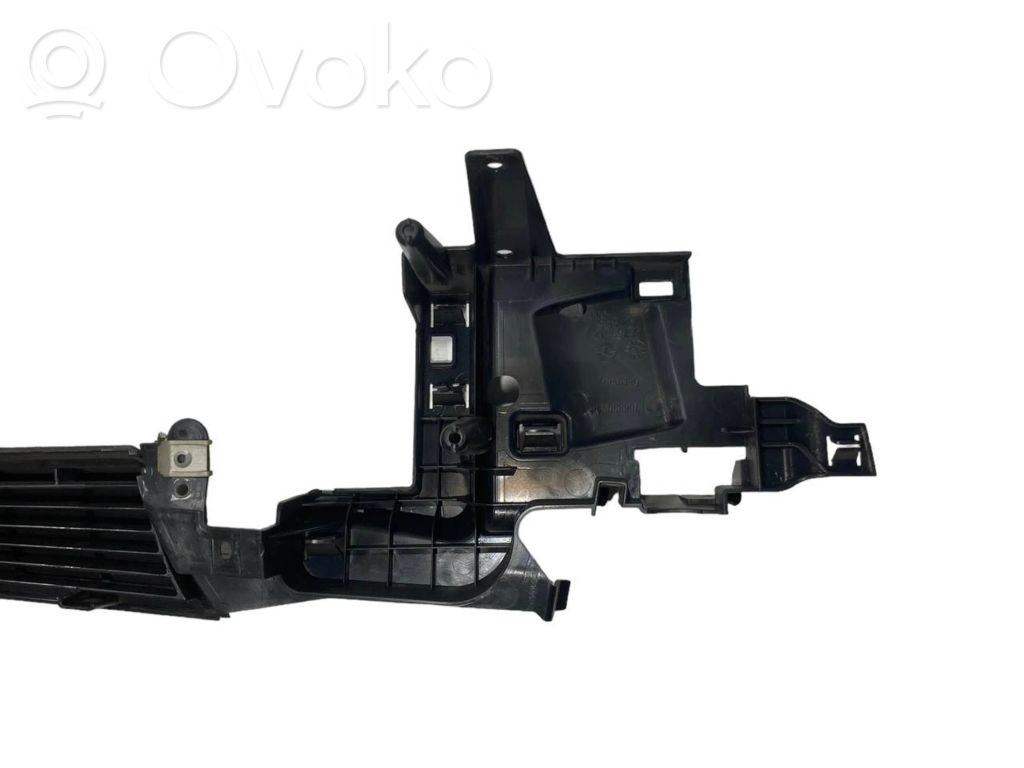 Боковая декоративная панель отделки