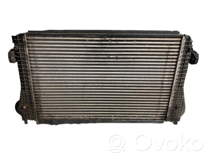 Starpdzesētāja radiators