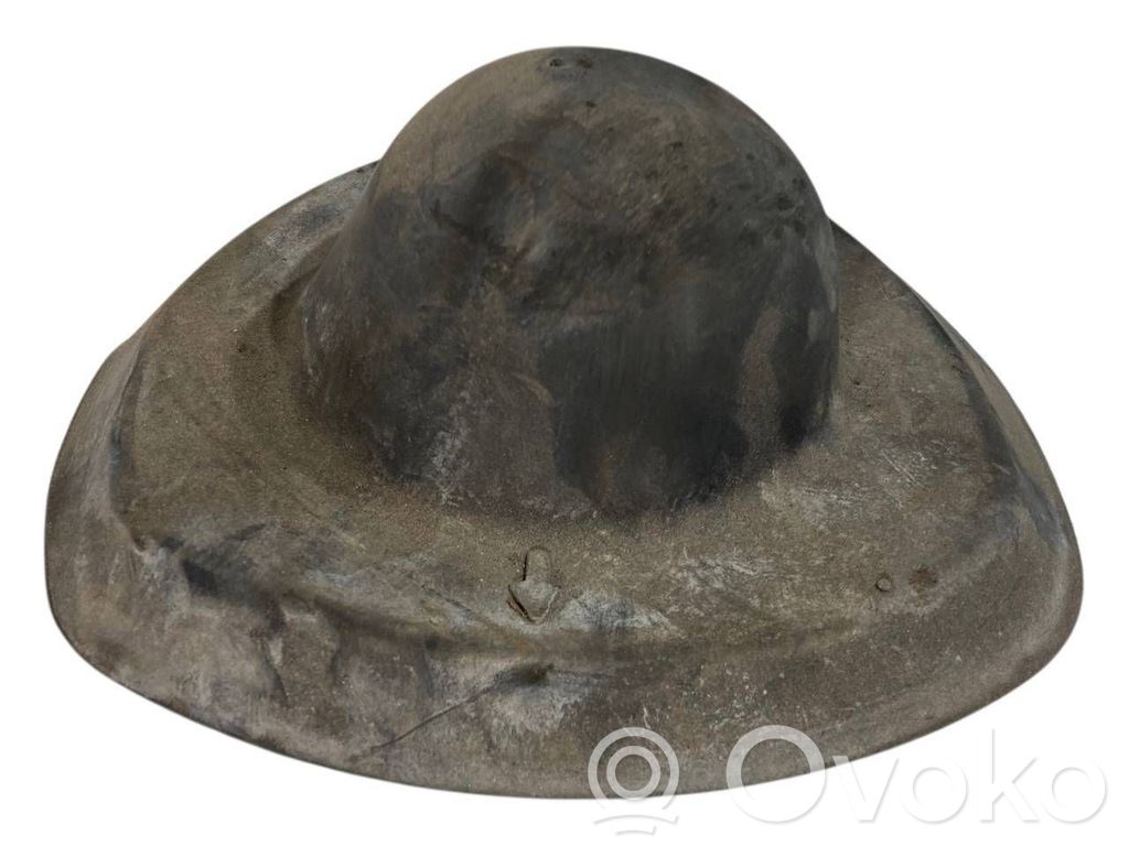Aizmugurē amortizatora cilindra aizsargs