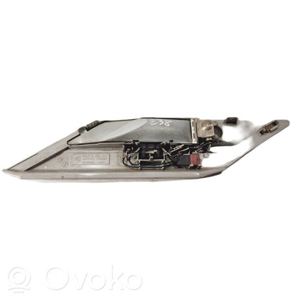 Освещение передних сидений