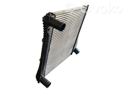 Starpdzesētāja radiators