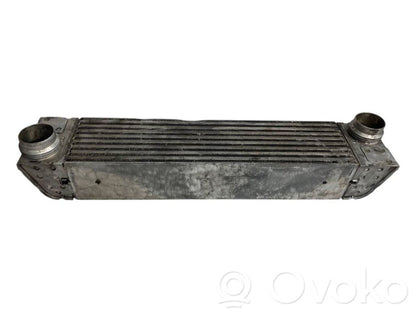 Starpdzesētāja radiators