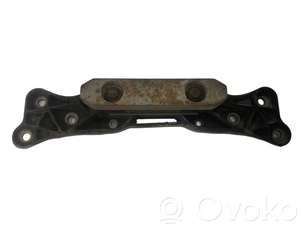 Кронштейн крепления трансмиссии